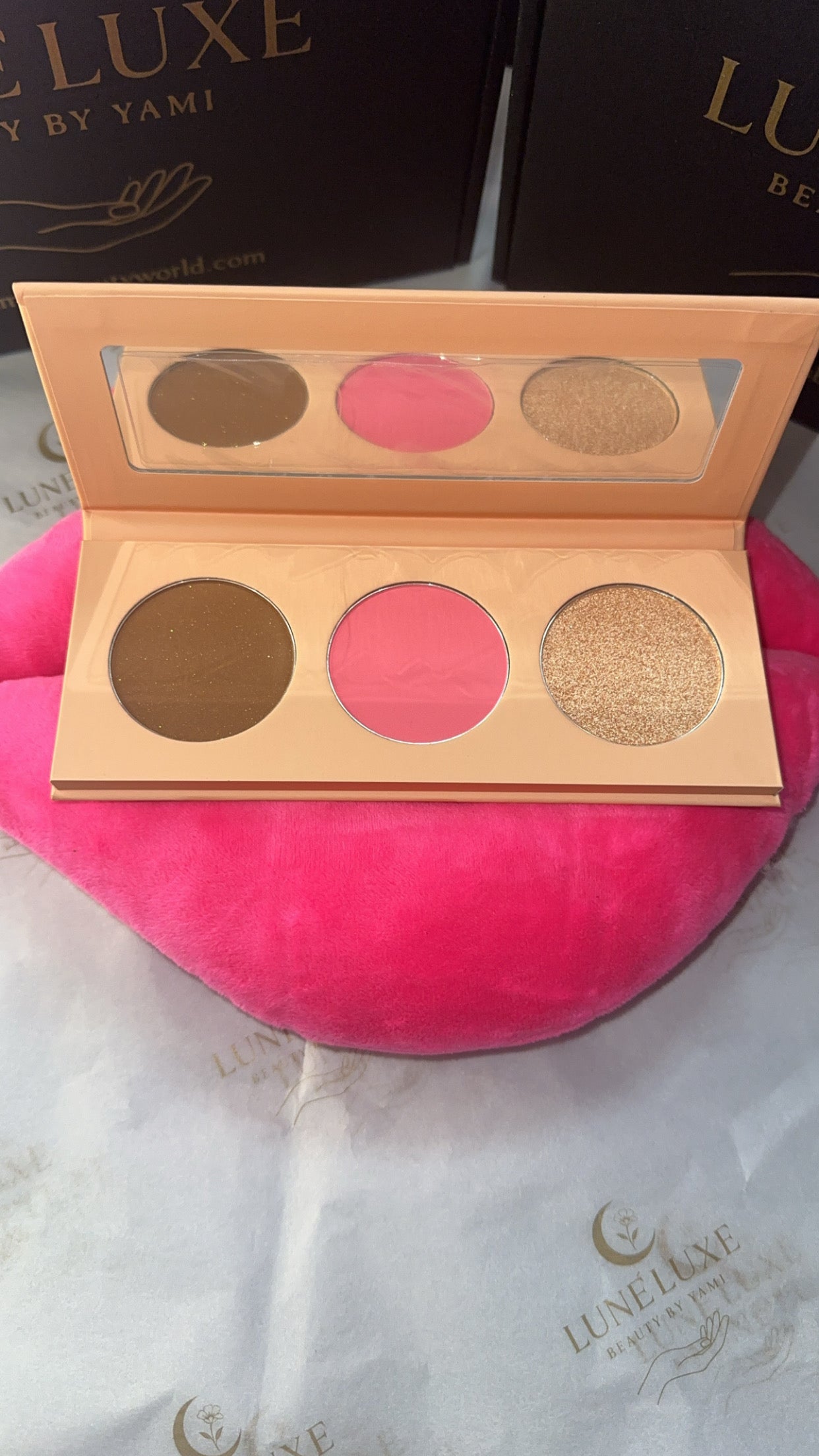 ✨ Lunéluxe Radiance Trio: Contour, Blush & Highlighter Palette