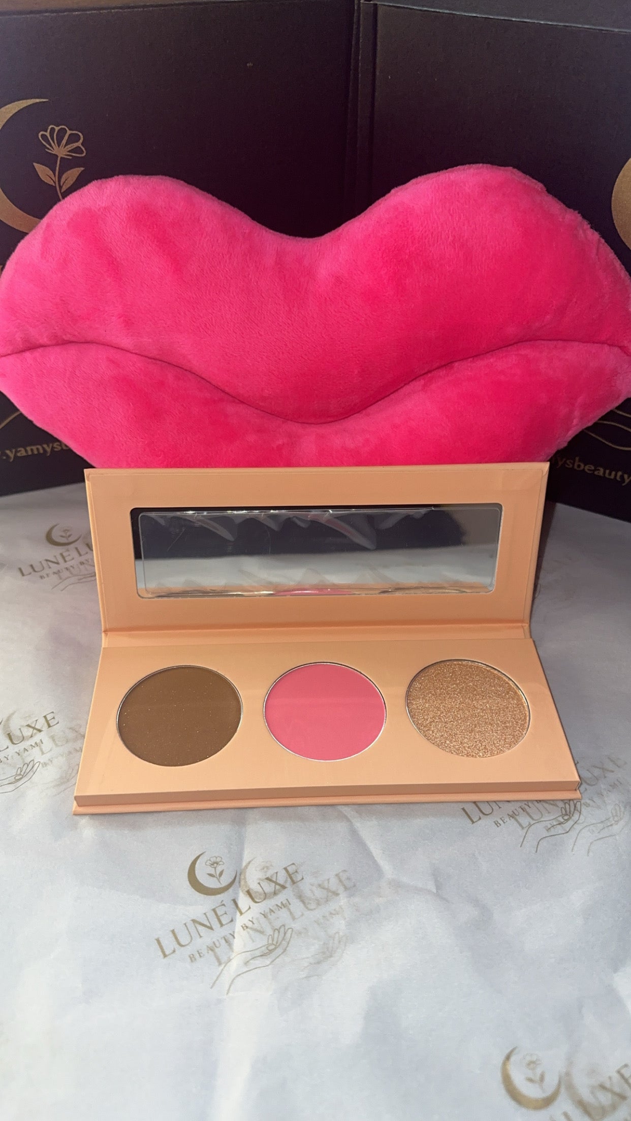 ✨ Lunéluxe Radiance Trio: Contour, Blush & Highlighter Palette