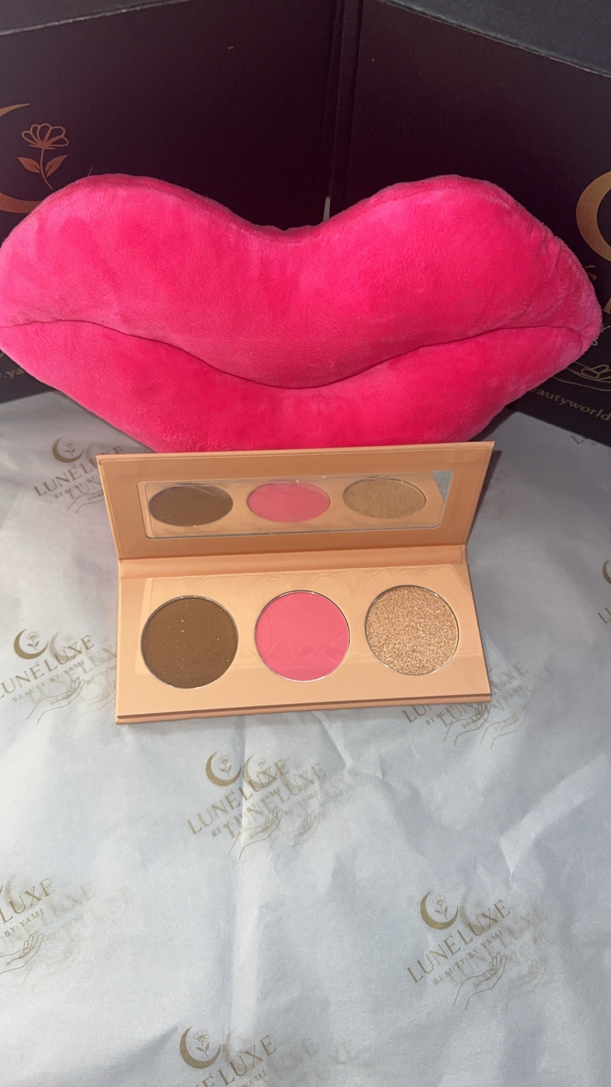 ✨ Lunéluxe Radiance Trio: Contour, Blush & Highlighter Palette