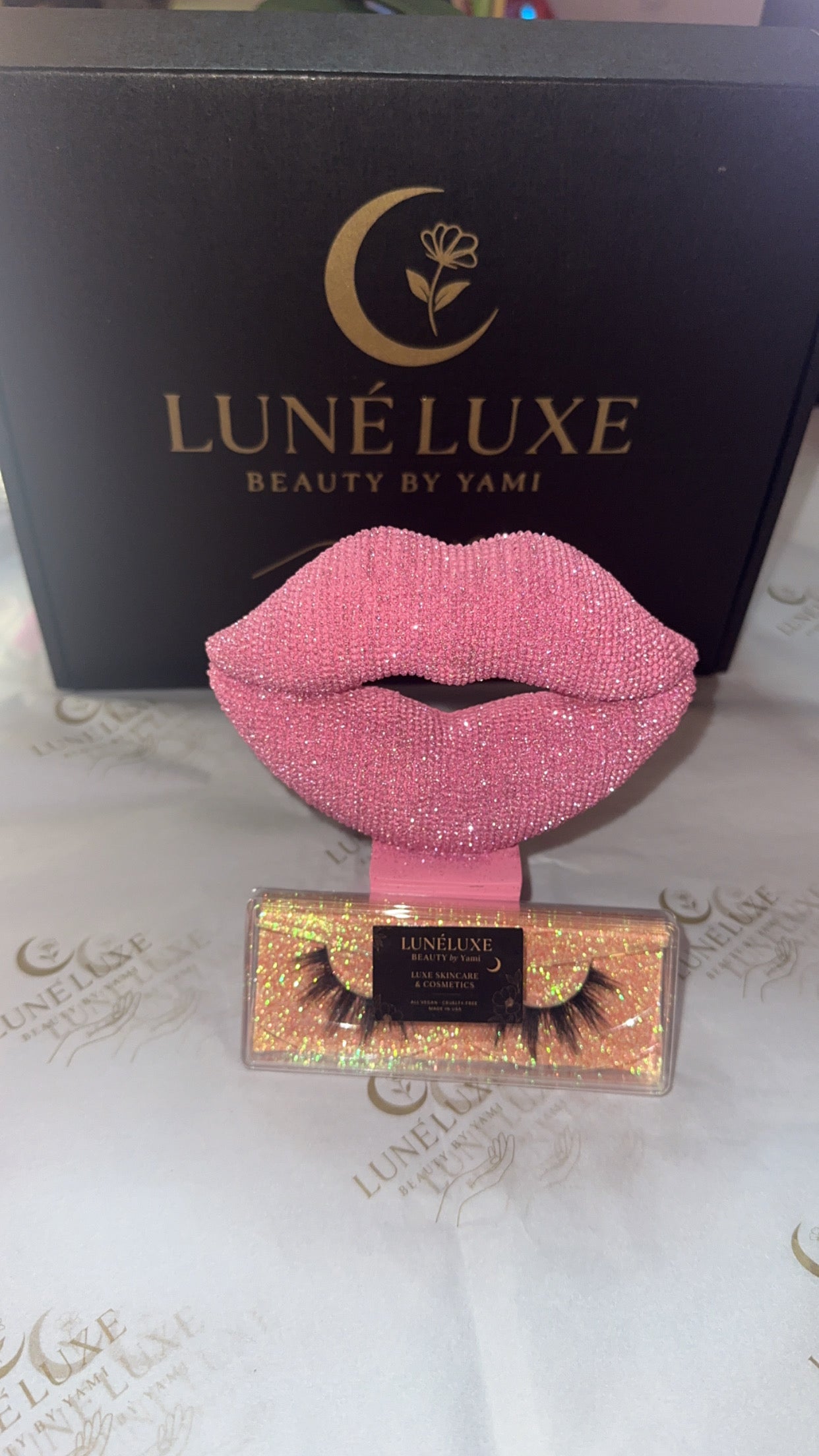 Lunélashes by Lunéluxe Beauty by Yami