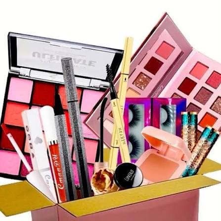 Mystery Beauty Box with over 20 products!!