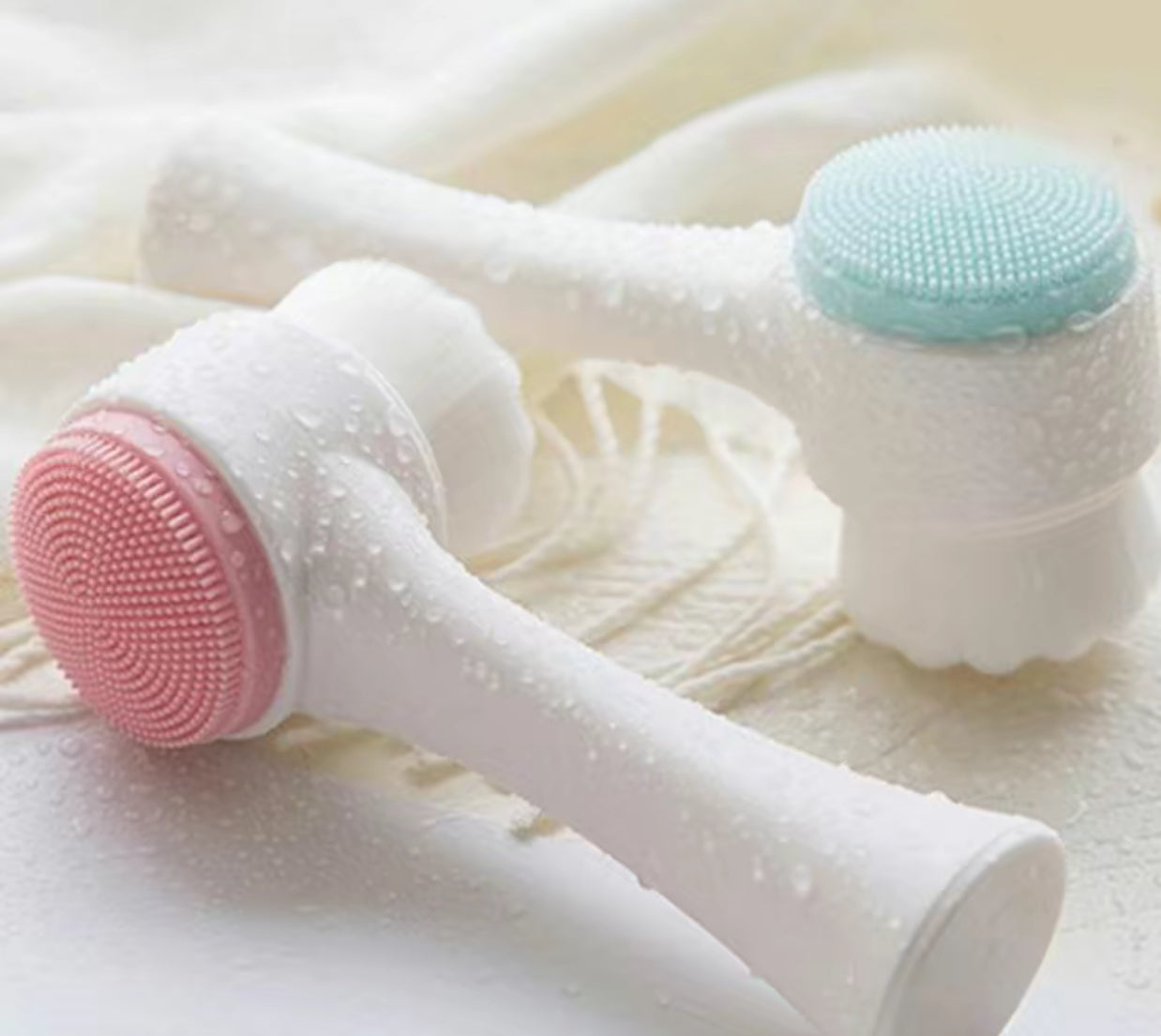 Professional Double-Sided Handheld Facial Cleaning Brush