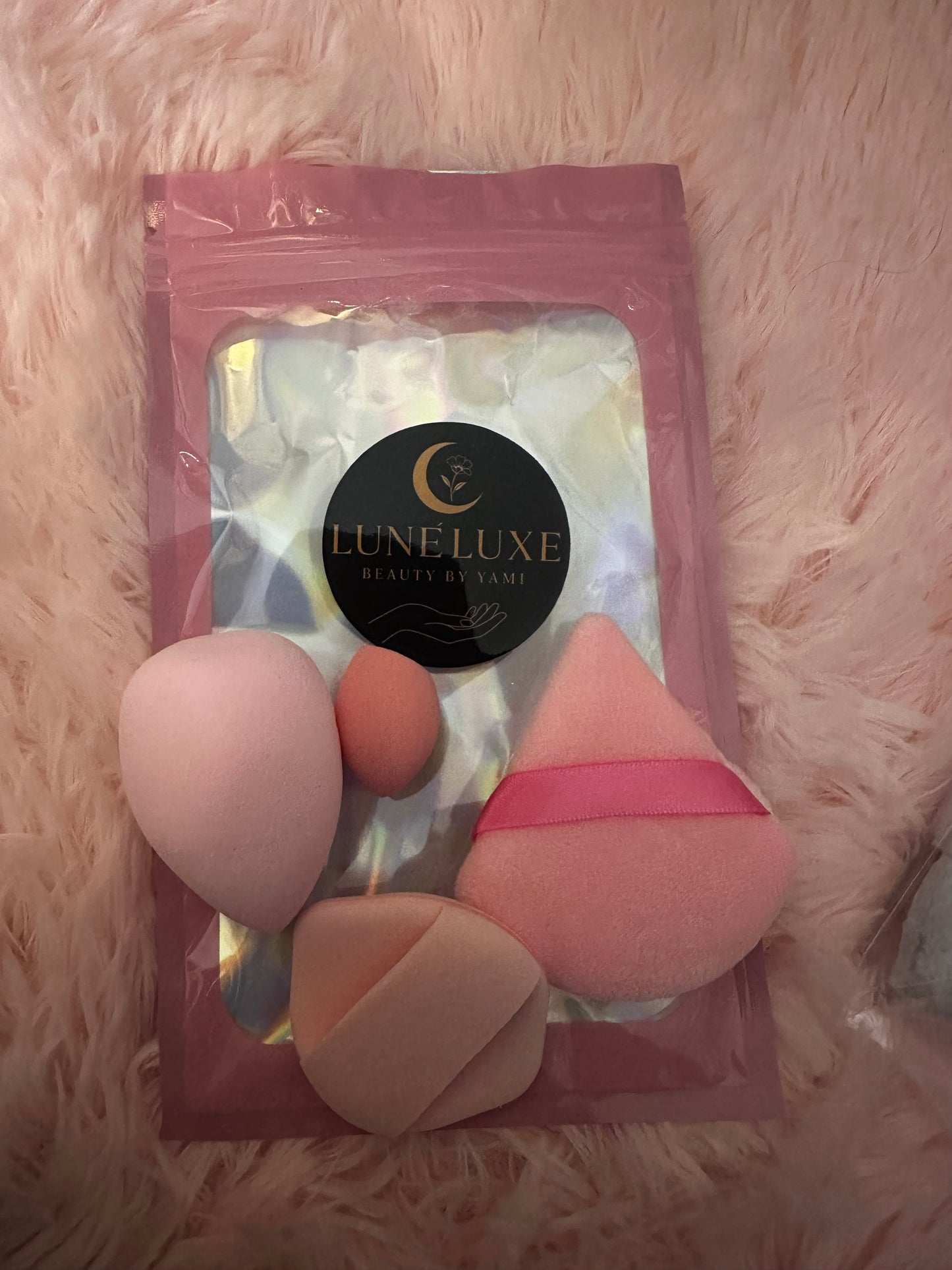 Beauty Blender and Sponge set